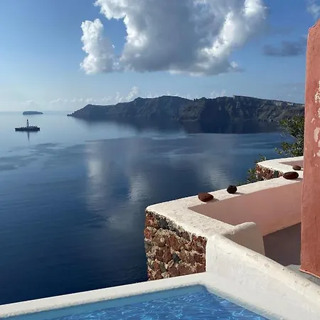 Nano Oia Canaves